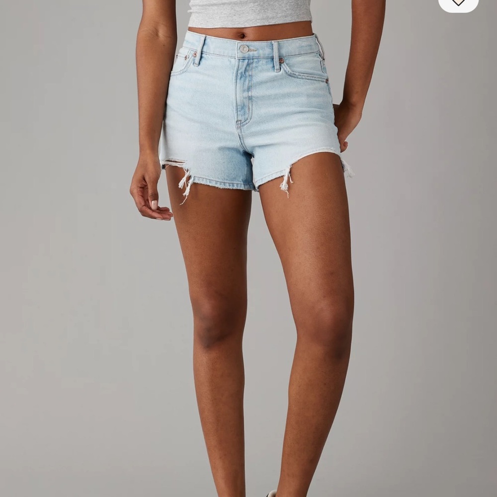 AE Strigid Super High-Waisted Relaxed Ripped Denim Short Size 000